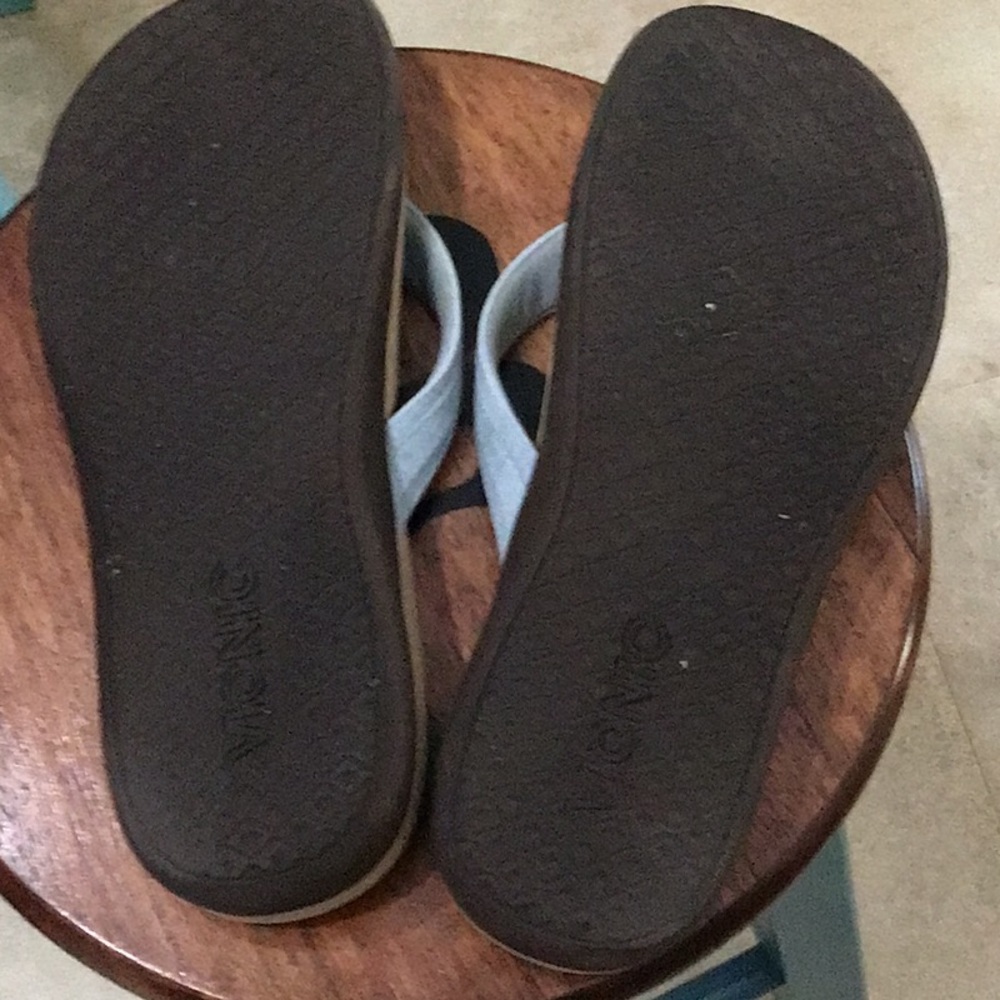 Vionic Sandals Size 10 View 6